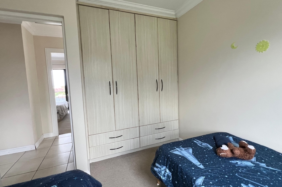 3 Bedroom Property for Sale in Wavecrest Eastern Cape
